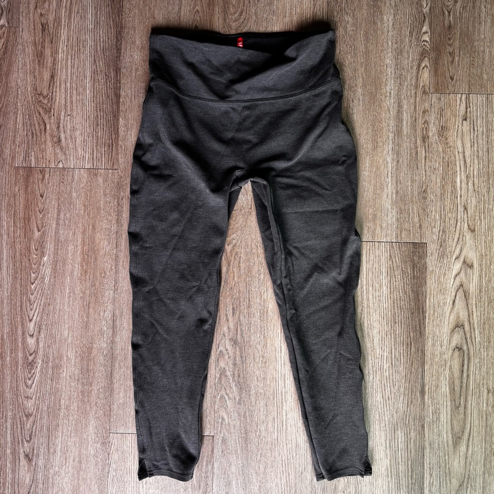 Spanx control top gray capri leggings